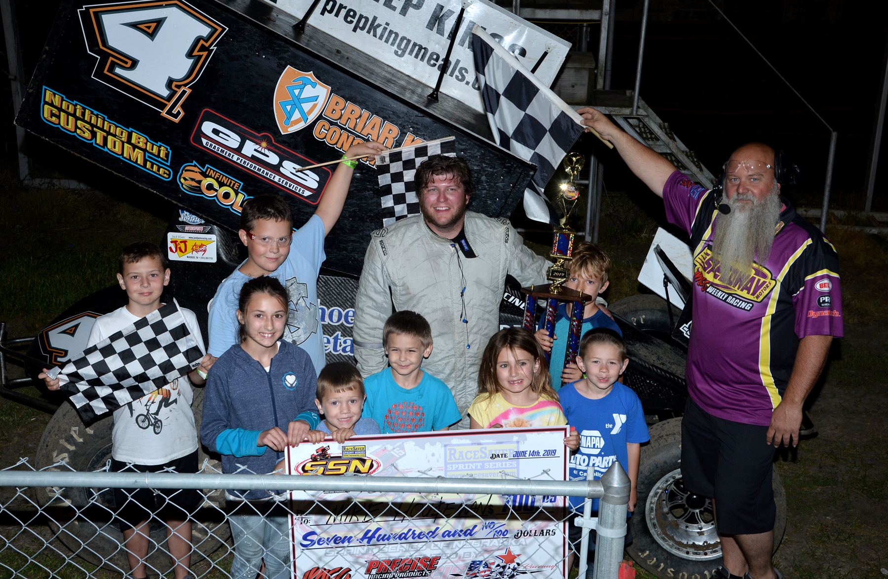 Mike Houseman conquers Sprint Series of Nebraska Feature at US 36 Raceway